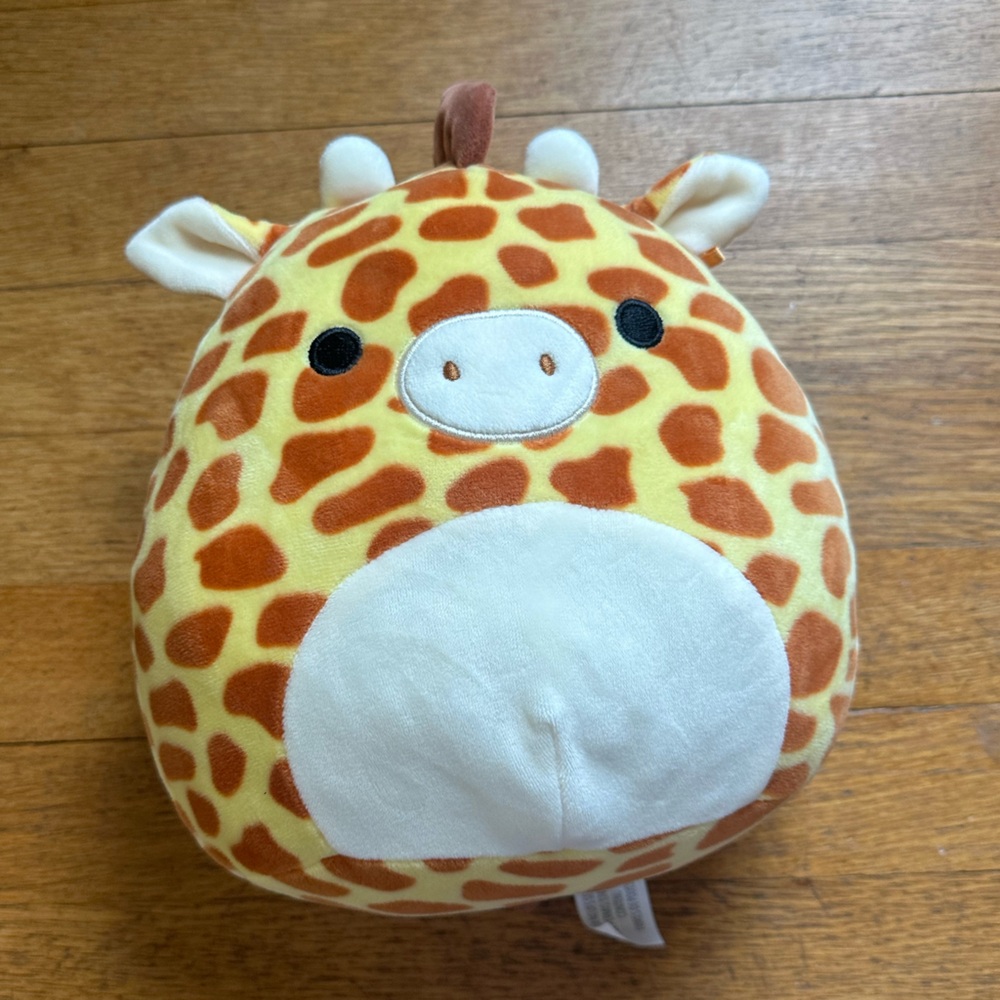 Gary the Giraffe Squishmallow 10in